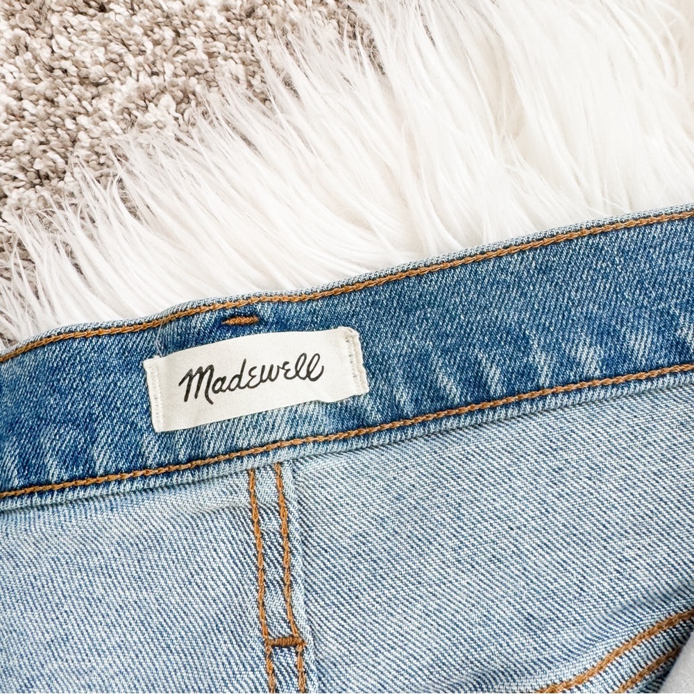 Madewell Petite Mom Jeans High Rise Light Wash - Picture 10 of 15